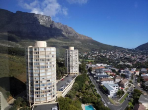 Disa Park 17th Floor Apartment with City Views